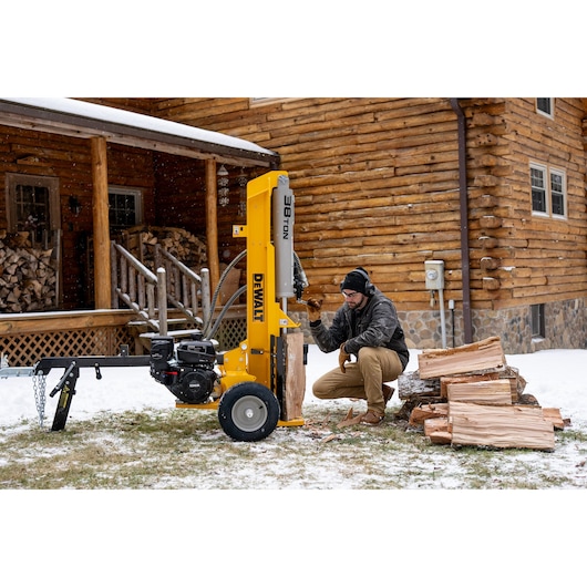 DEWALT Dewalt 38-Ton Horizontal/Vertical Full Beam Hydraulic Log Splitter