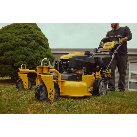 DEWALT 28 in. 228cc RWD Self-Propelled 3-in-1 Lawn Mower With Electronically Governed Engine
